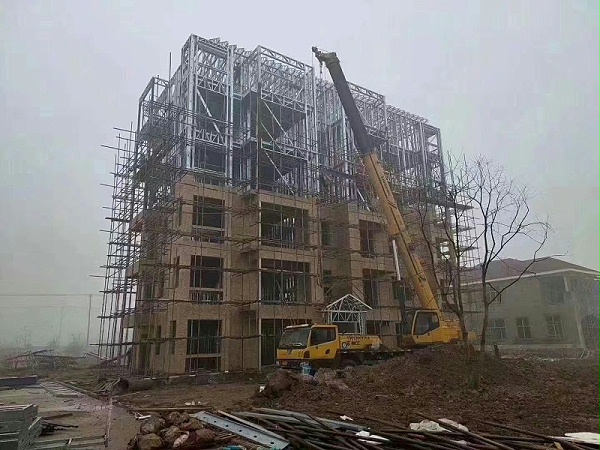 六层纯轻钢结构建筑